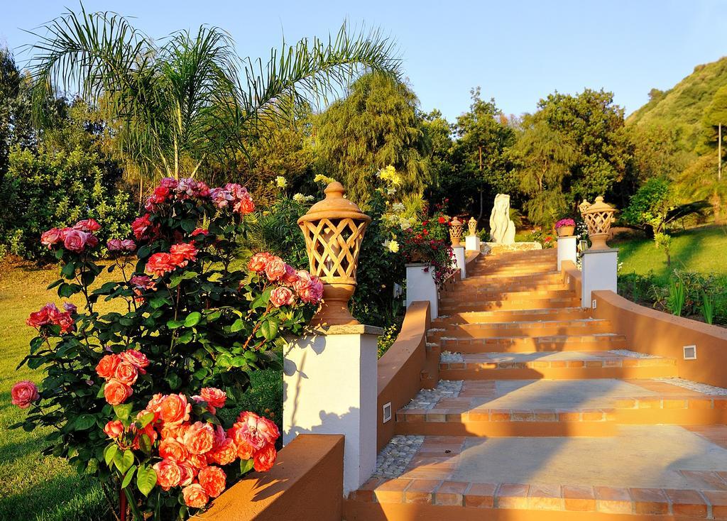 Hotel Porto Pirgos Parghelia Dış mekan fotoğraf