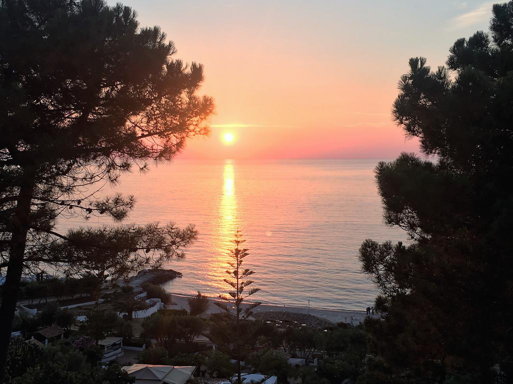 Hotel Porto Pirgos Parghelia Dış mekan fotoğraf